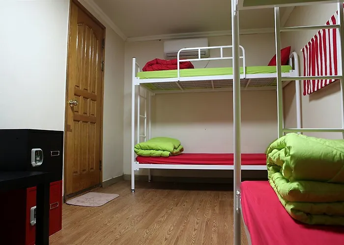 Hostel Zzzip In Hongdae